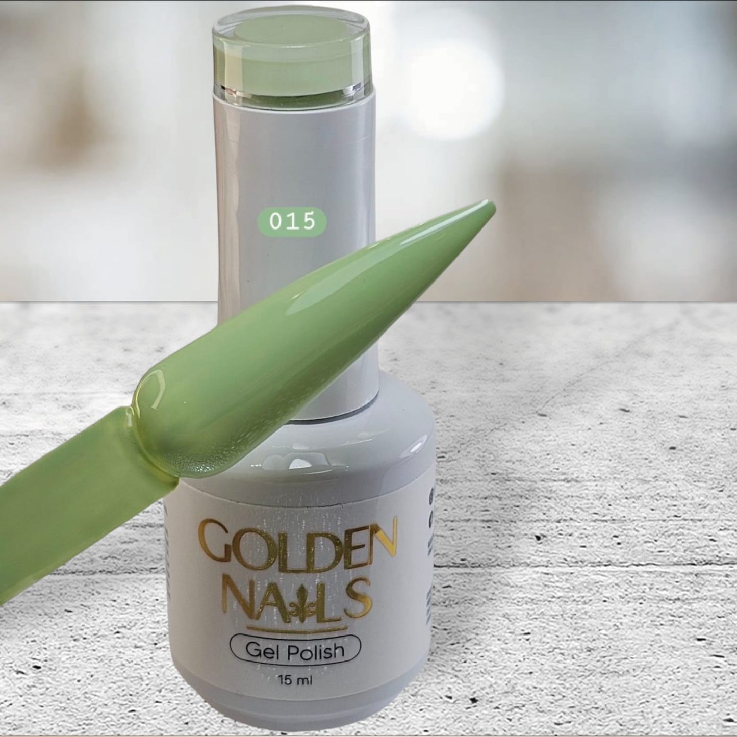 GEL POLISH GOLDEN NAILS