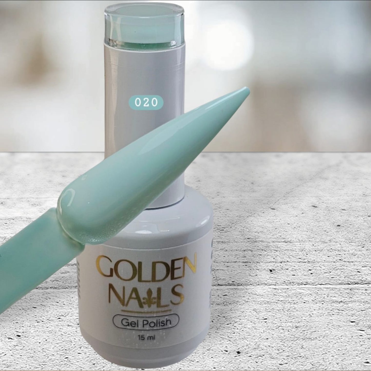 GEL POLISH GOLDEN NAILS