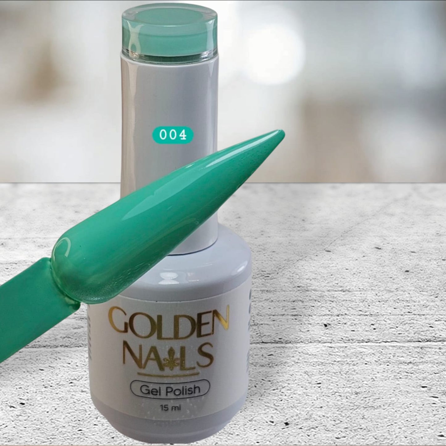 GEL POLISH GOLDEN NAILS