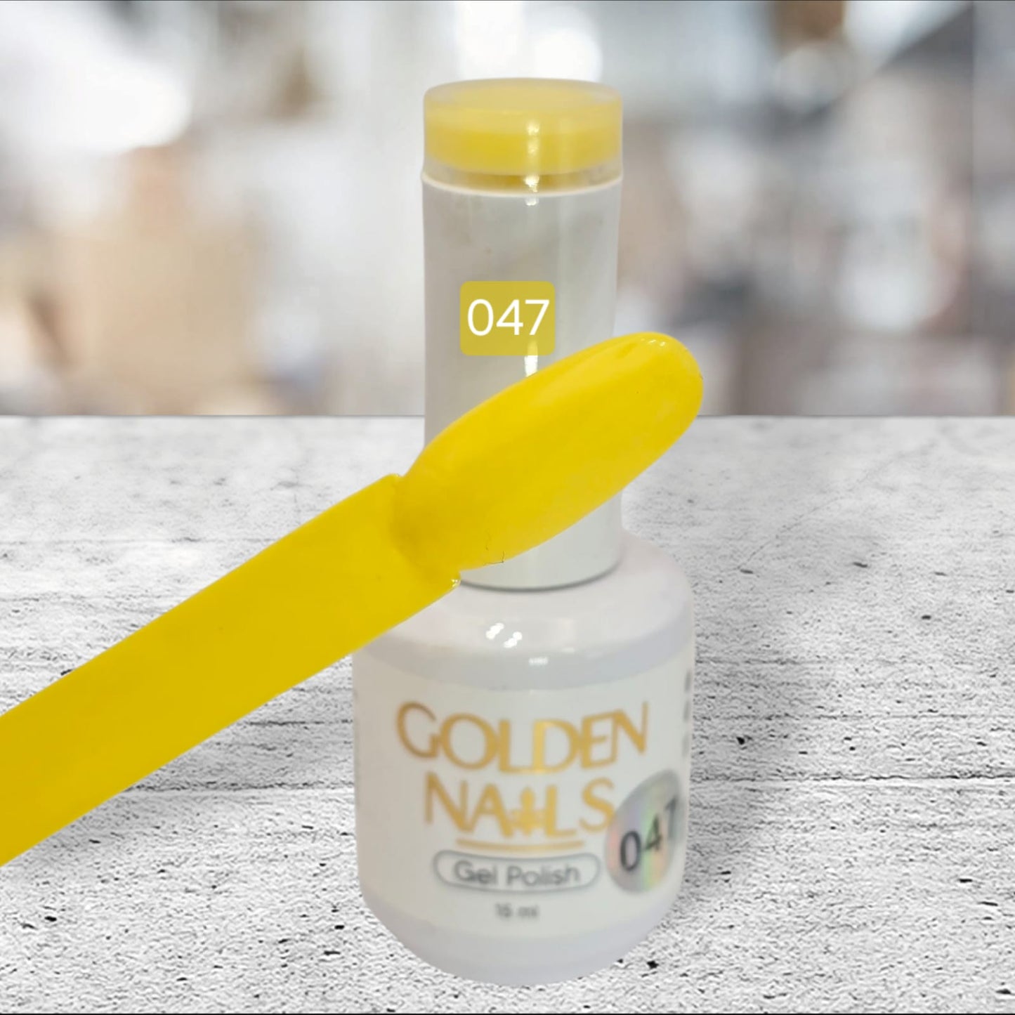 GEL POLISH GOLDEN NAILS